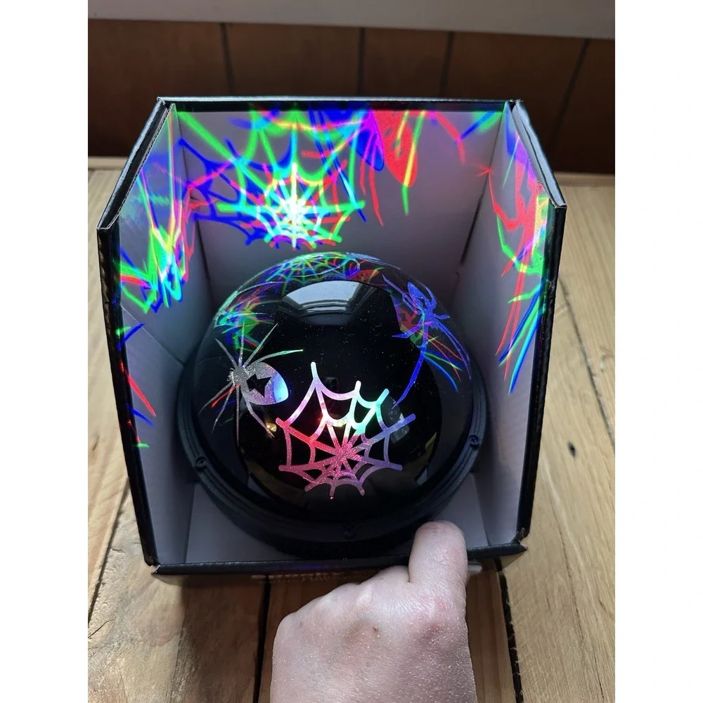New‎ Spooky Village Halloween Shadow Lights Globe Spider Webs Red Green Blue